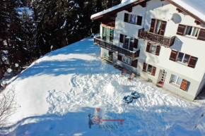 Chalet 5 stars in San Bernardino, SKI SLOPES AND HIKING, Fireplace, 4 Snowtubes Free, Wi-Fi Free, for 8 persons, Wonderful in all seasons -By EasyLife Swiss
